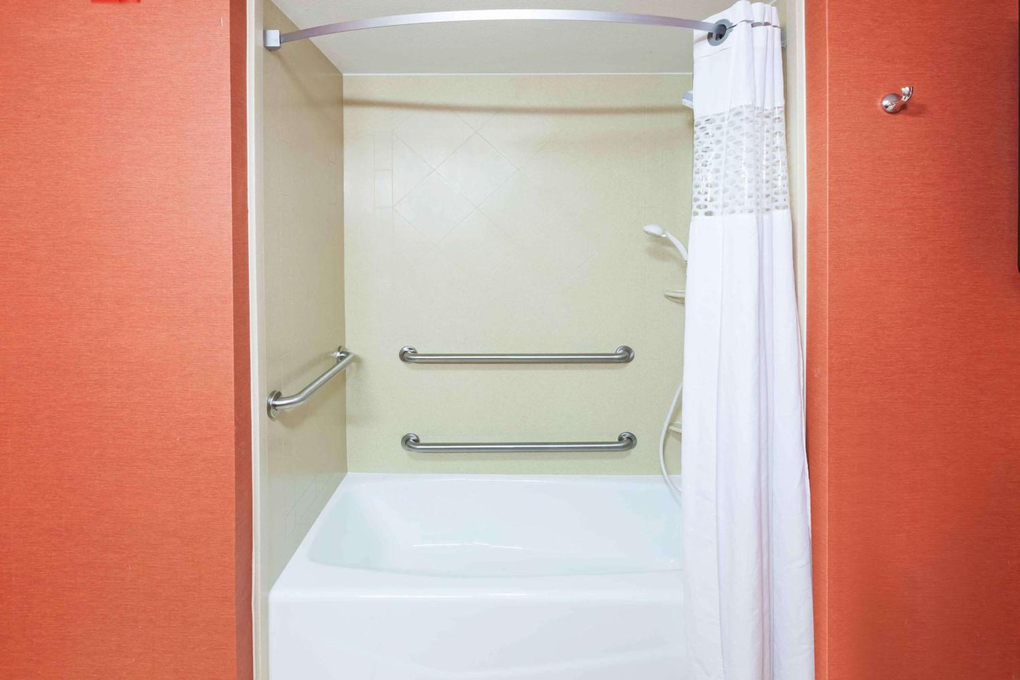 Hampton Inn & Suites Морган Сити Екстериор снимка