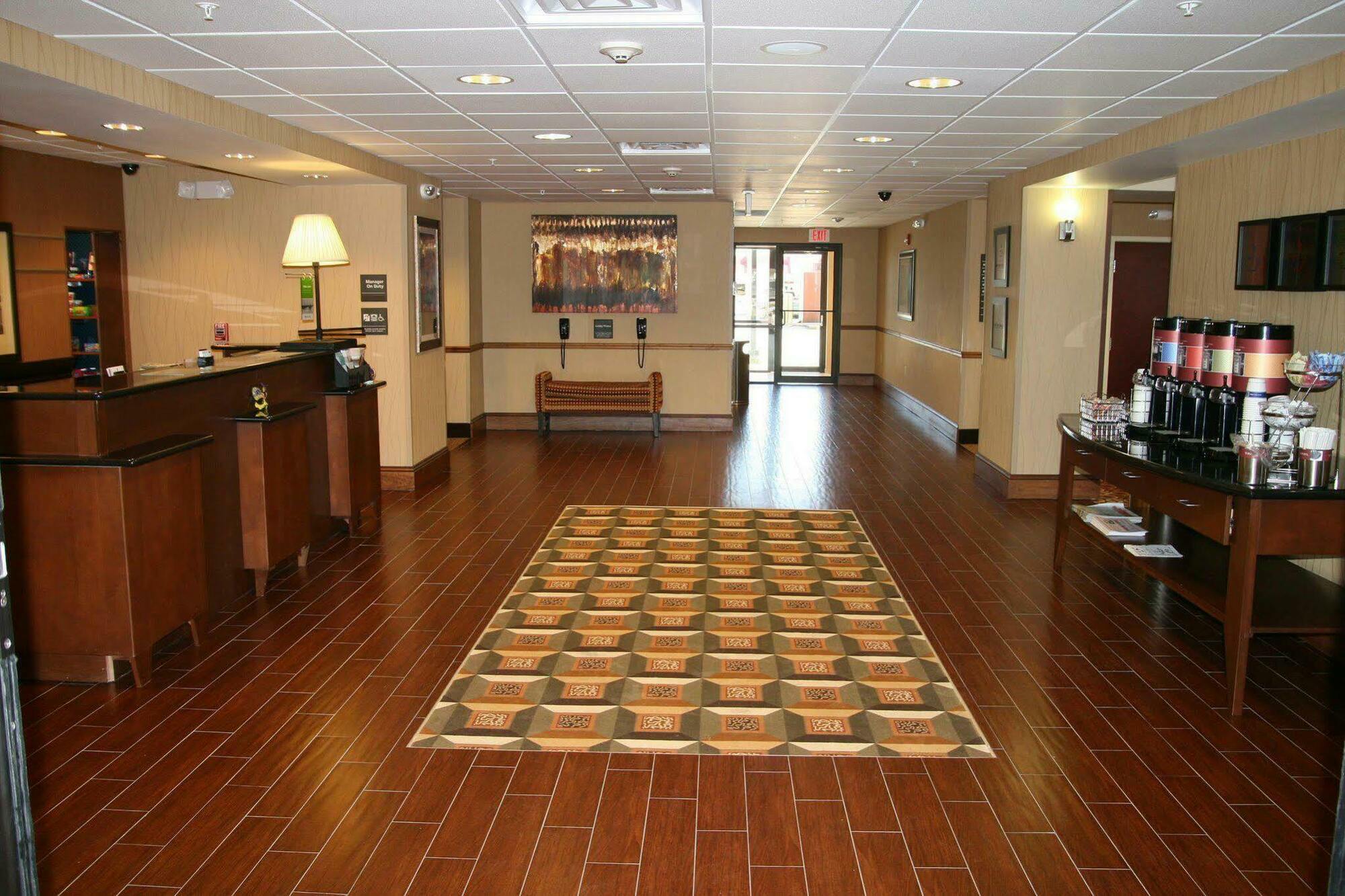 Hampton Inn & Suites Морган Сити Екстериор снимка